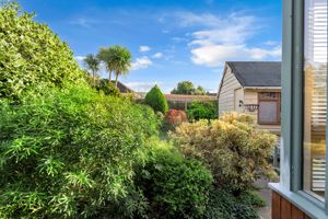 Photo 21- click for photo gallery